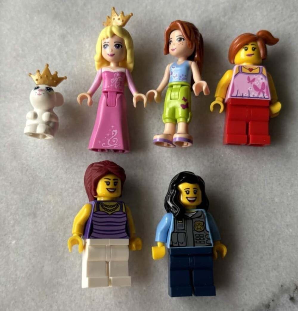 Lego Minifigures Ladies Lot Aurora Bunny Police Officer Citizens City Figures